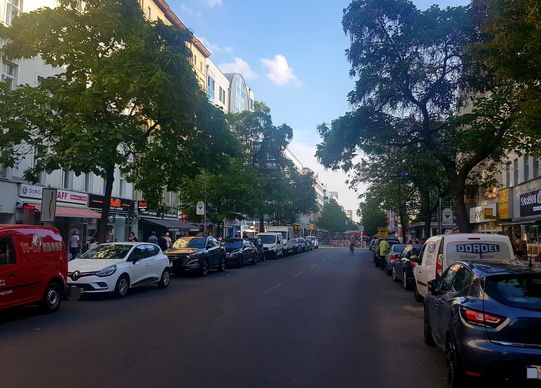Blick in die Wilmersdorfer Straße von der Bismarckstraße. 
Foto: René Powilleit